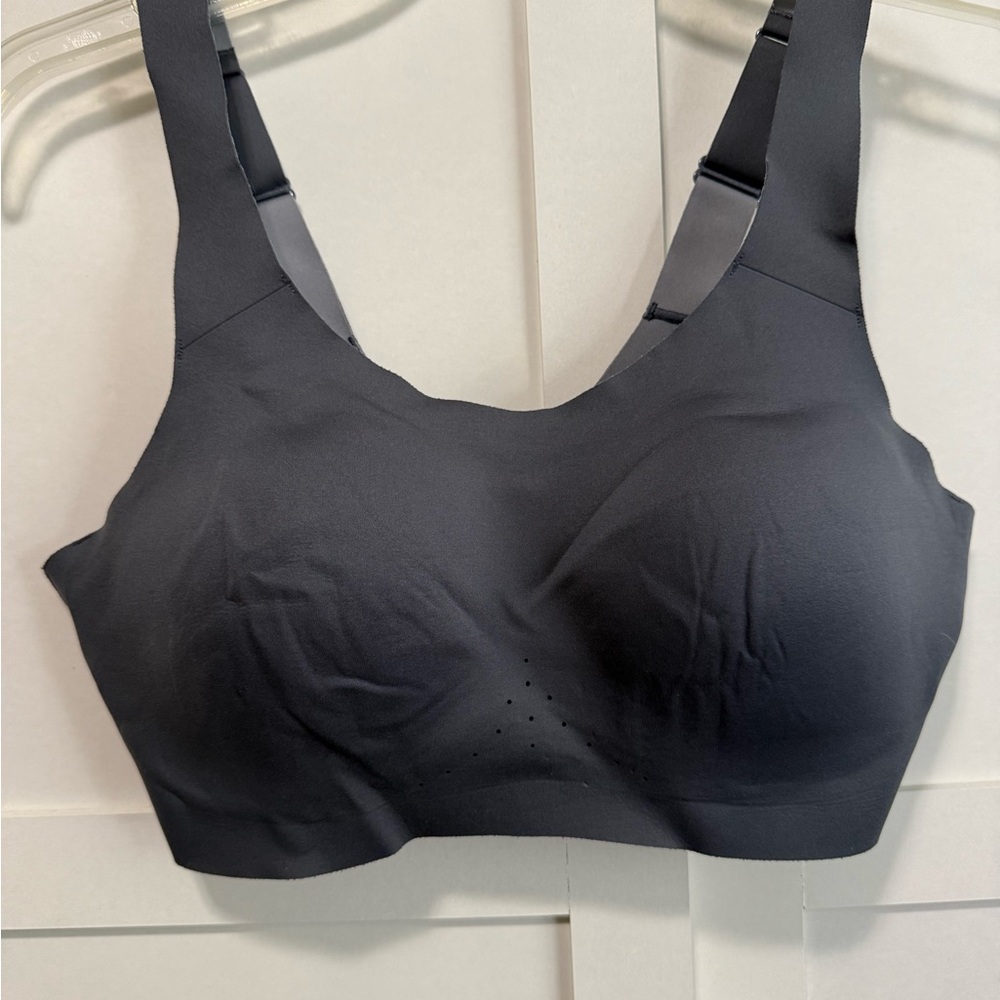 Brooks Wireless Sports Bra